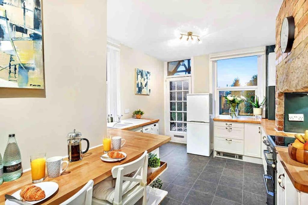 The Stanley Suite 1 Bedroom Apt Dog Friendly Patio 哈罗盖特 外观 照片