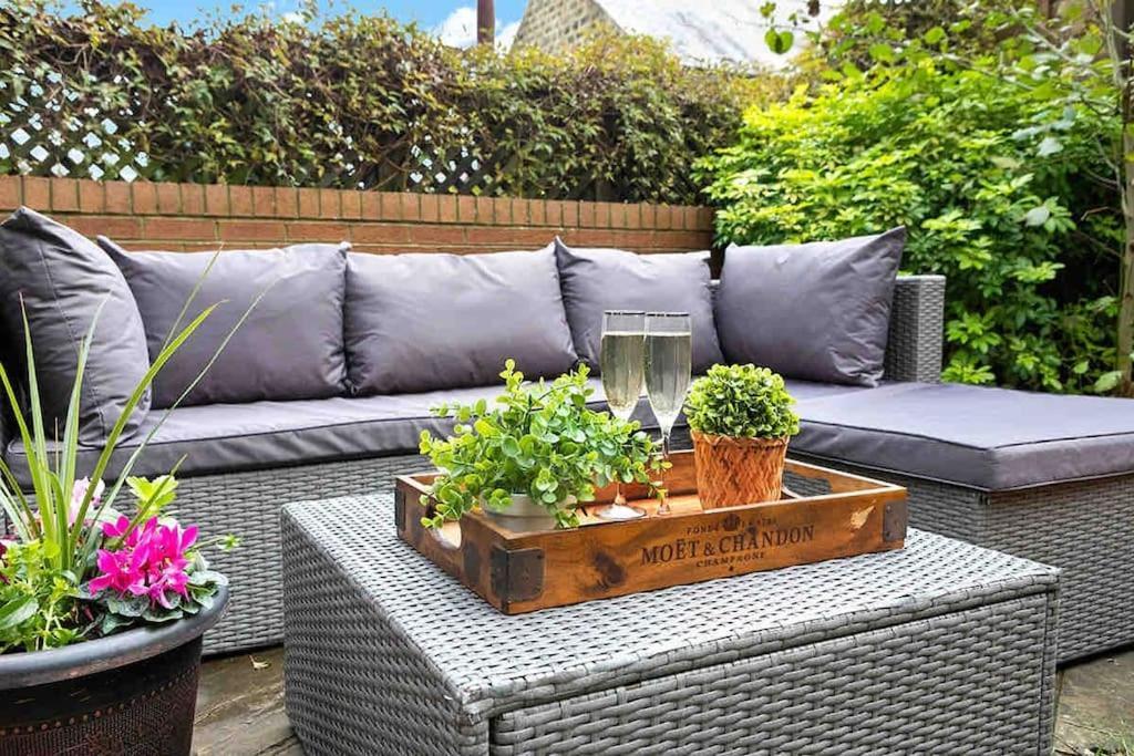The Stanley Suite 1 Bedroom Apt Dog Friendly Patio 哈罗盖特 外观 照片